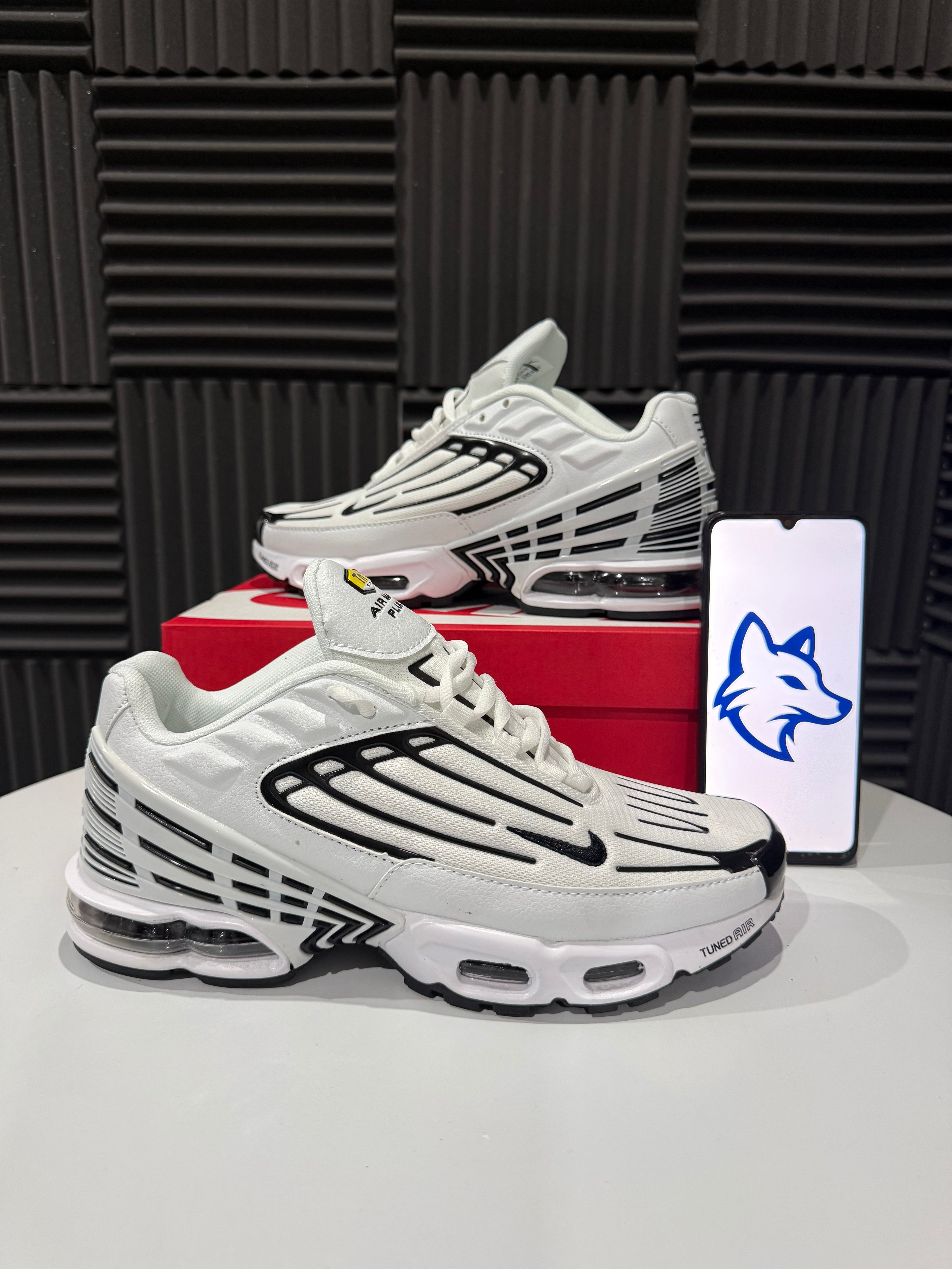 Nike Tuned White&Black