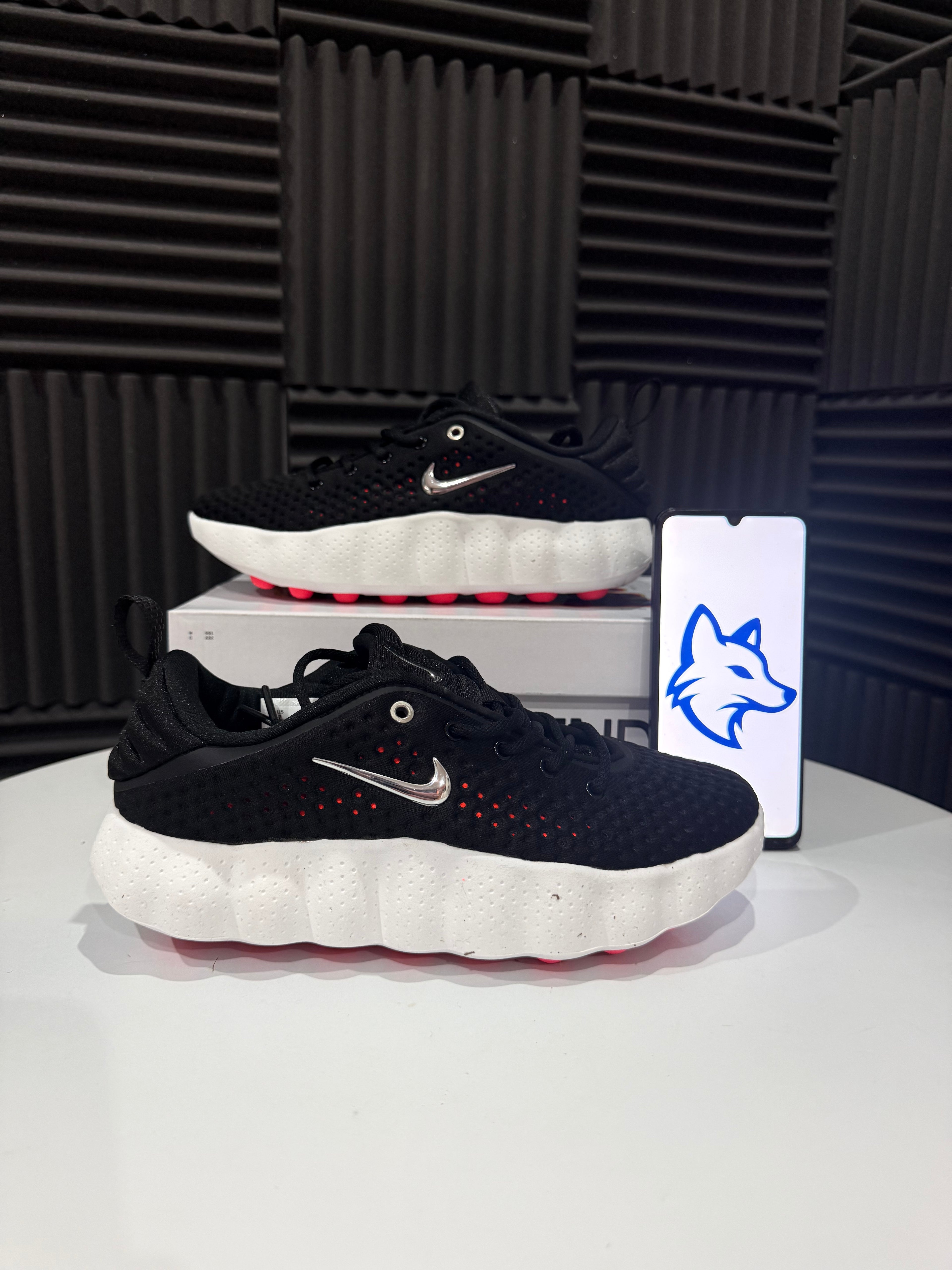 Nike Performance Mind Black White