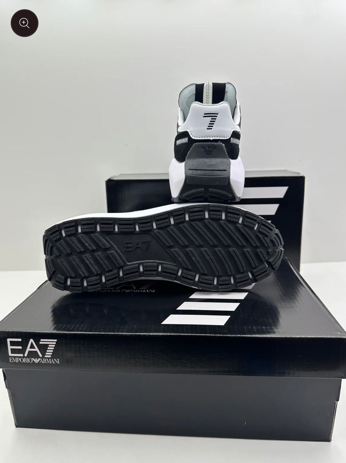 EA7 Black White