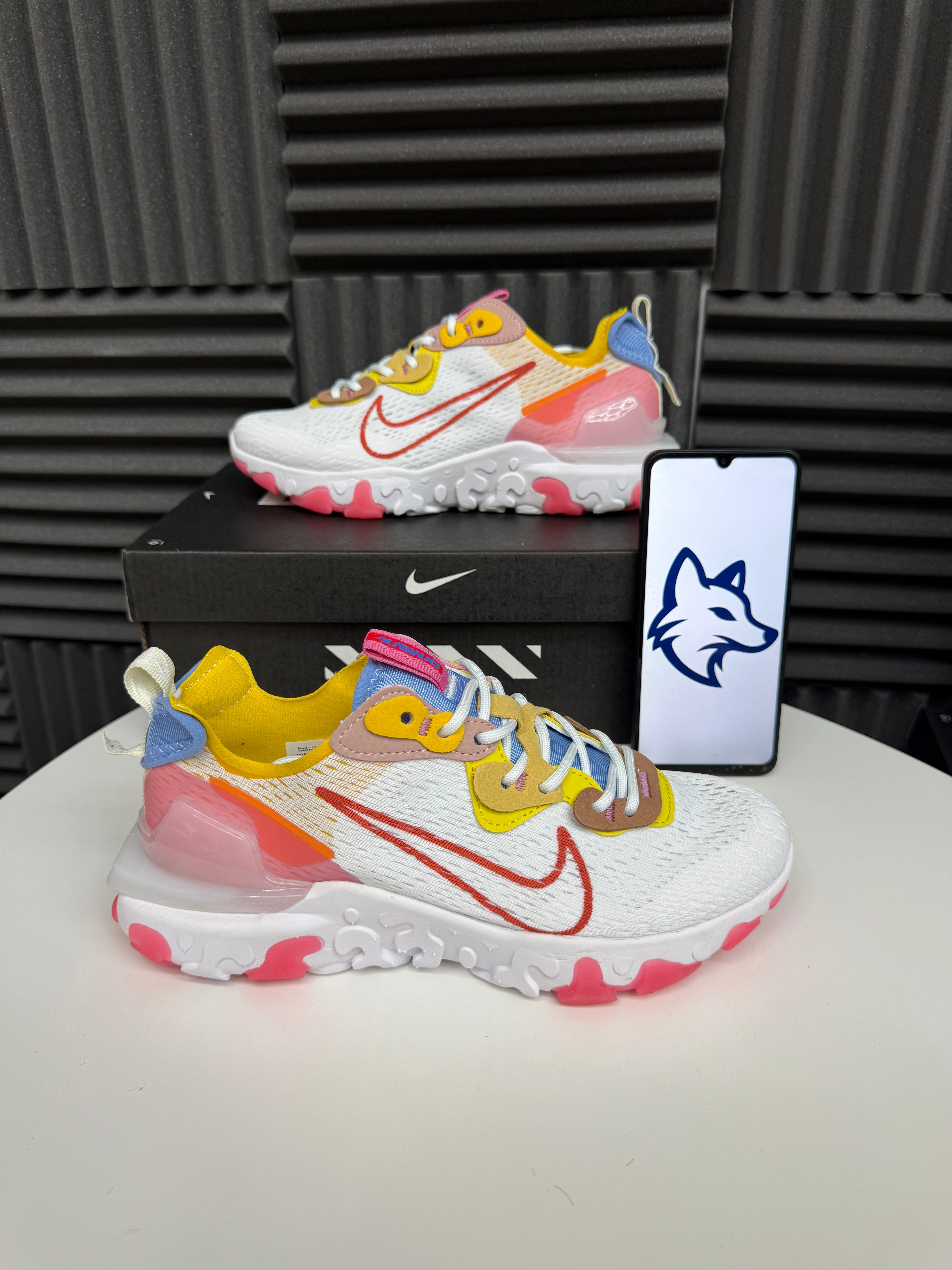 Nike React