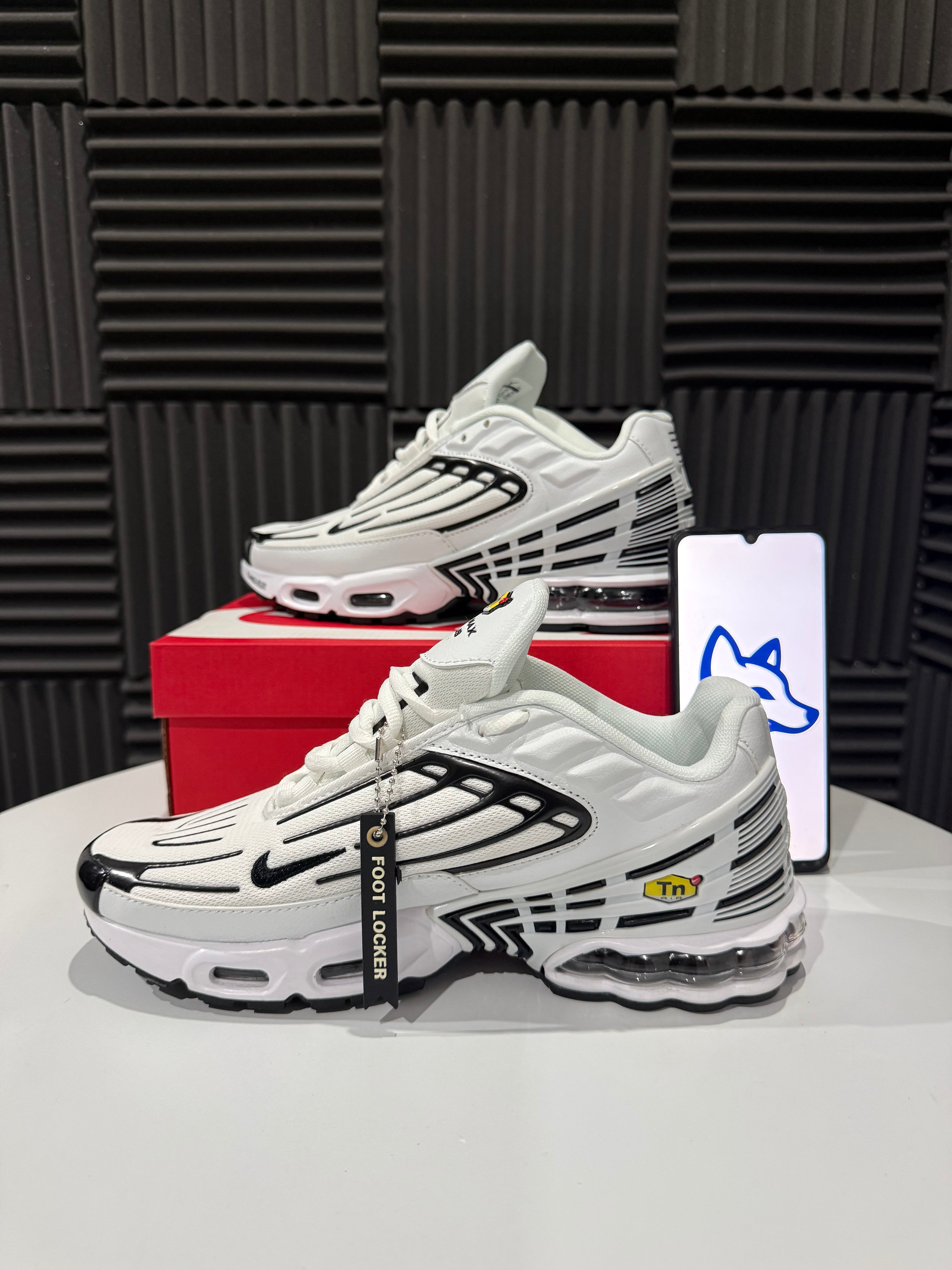 Nike Tuned White&Black