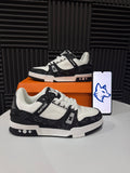 LV Trainer Black White