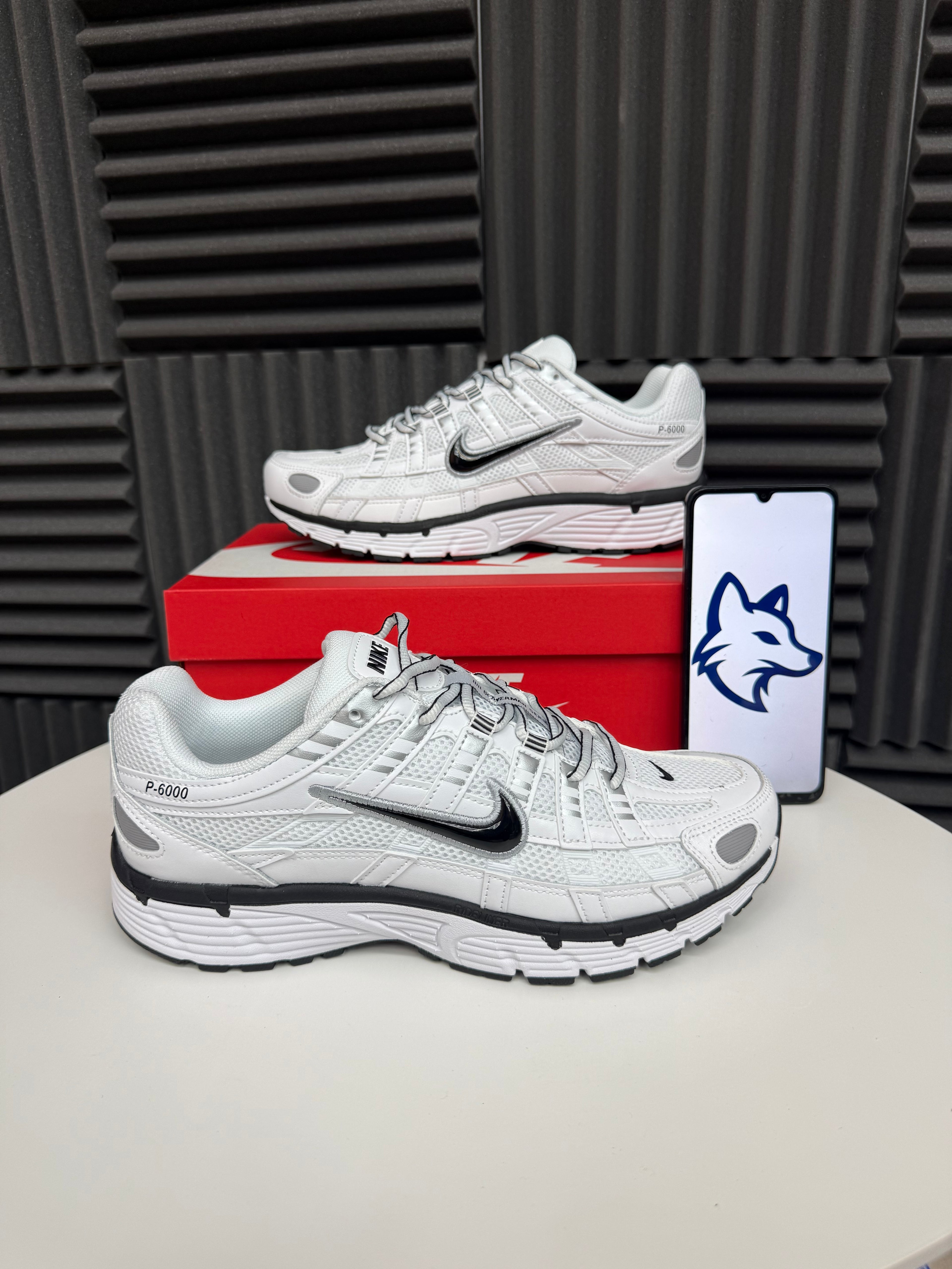 Nike P-6000 Blanco/Negro