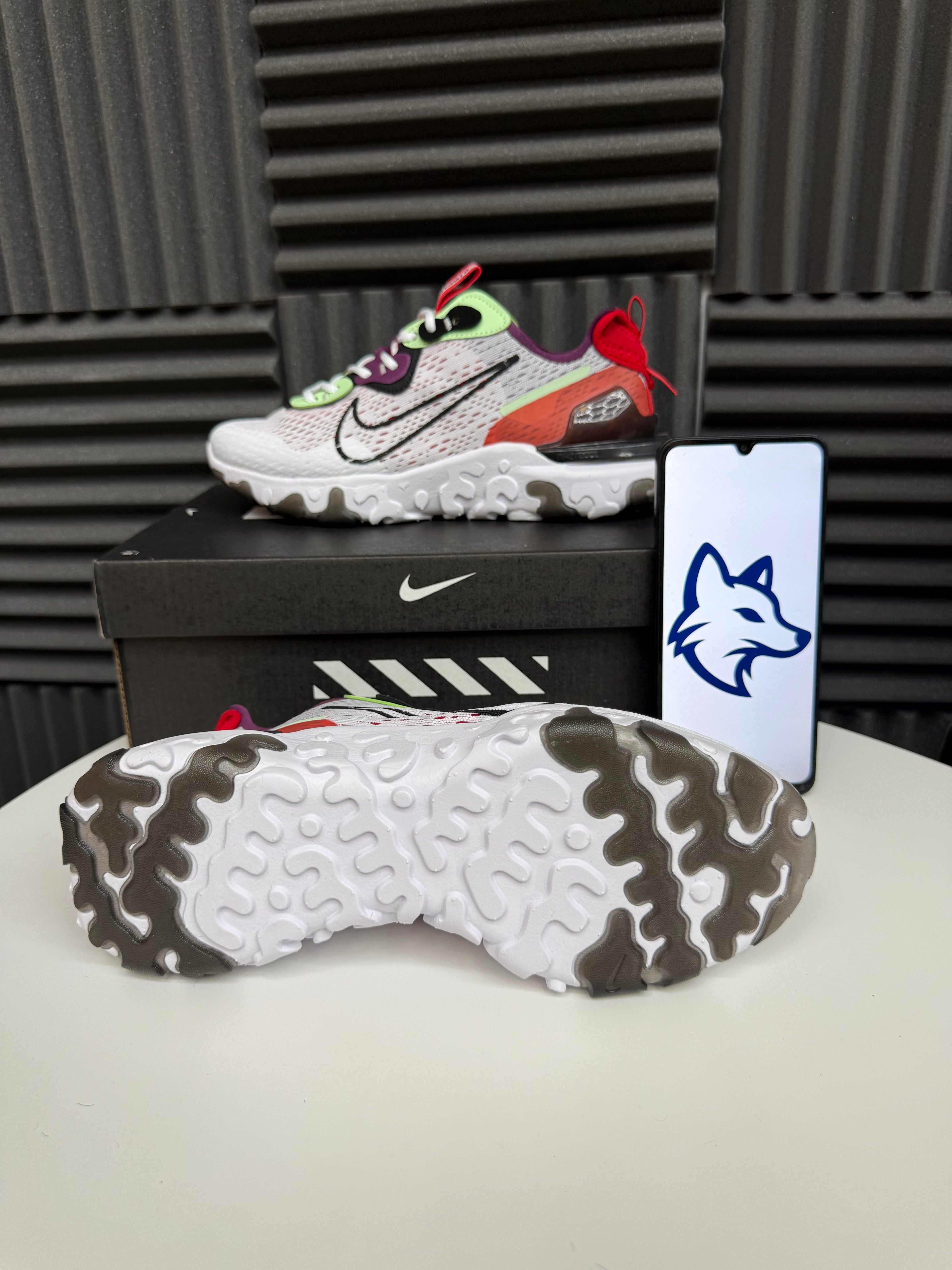 Nike React