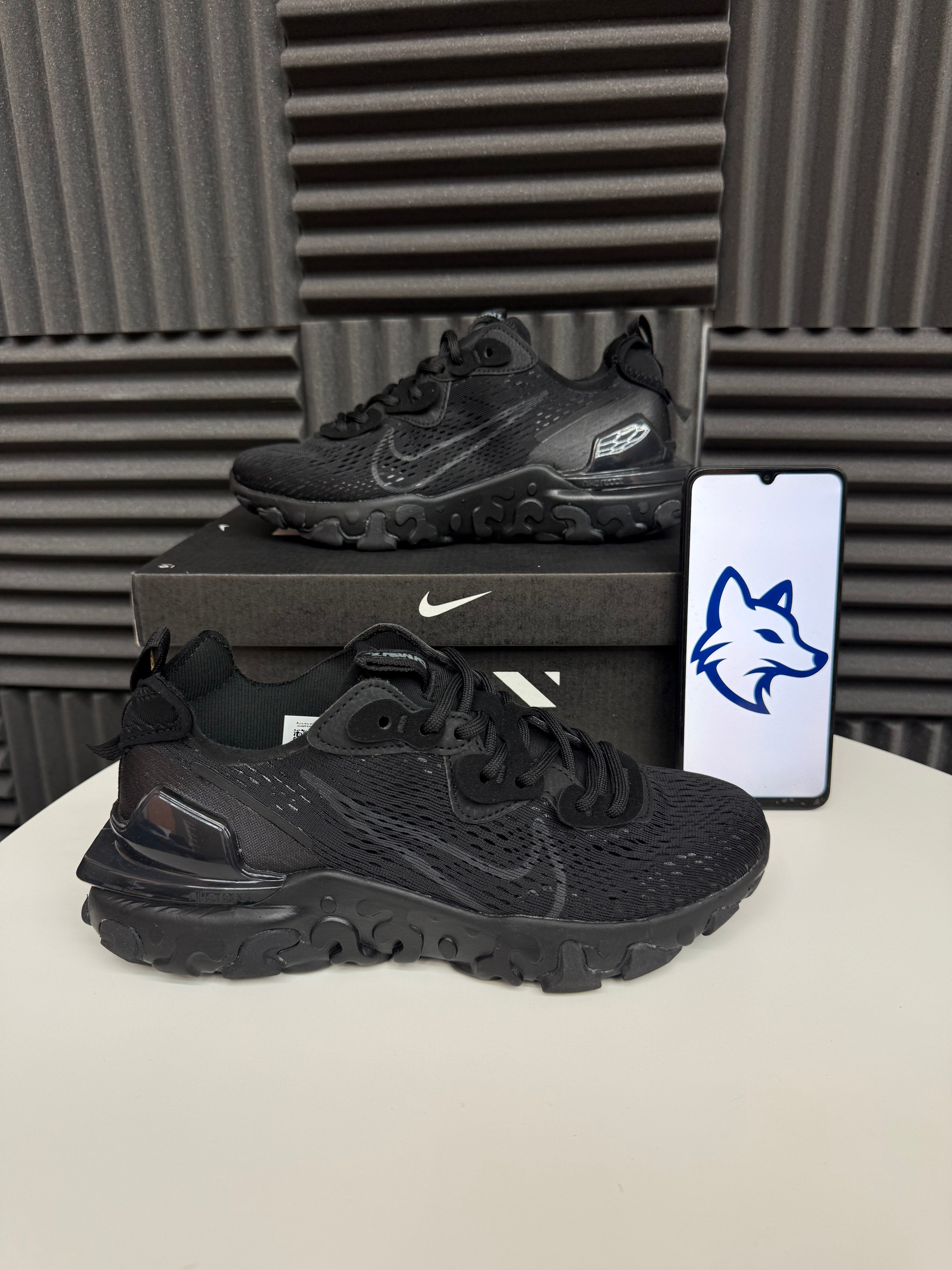 Nike React