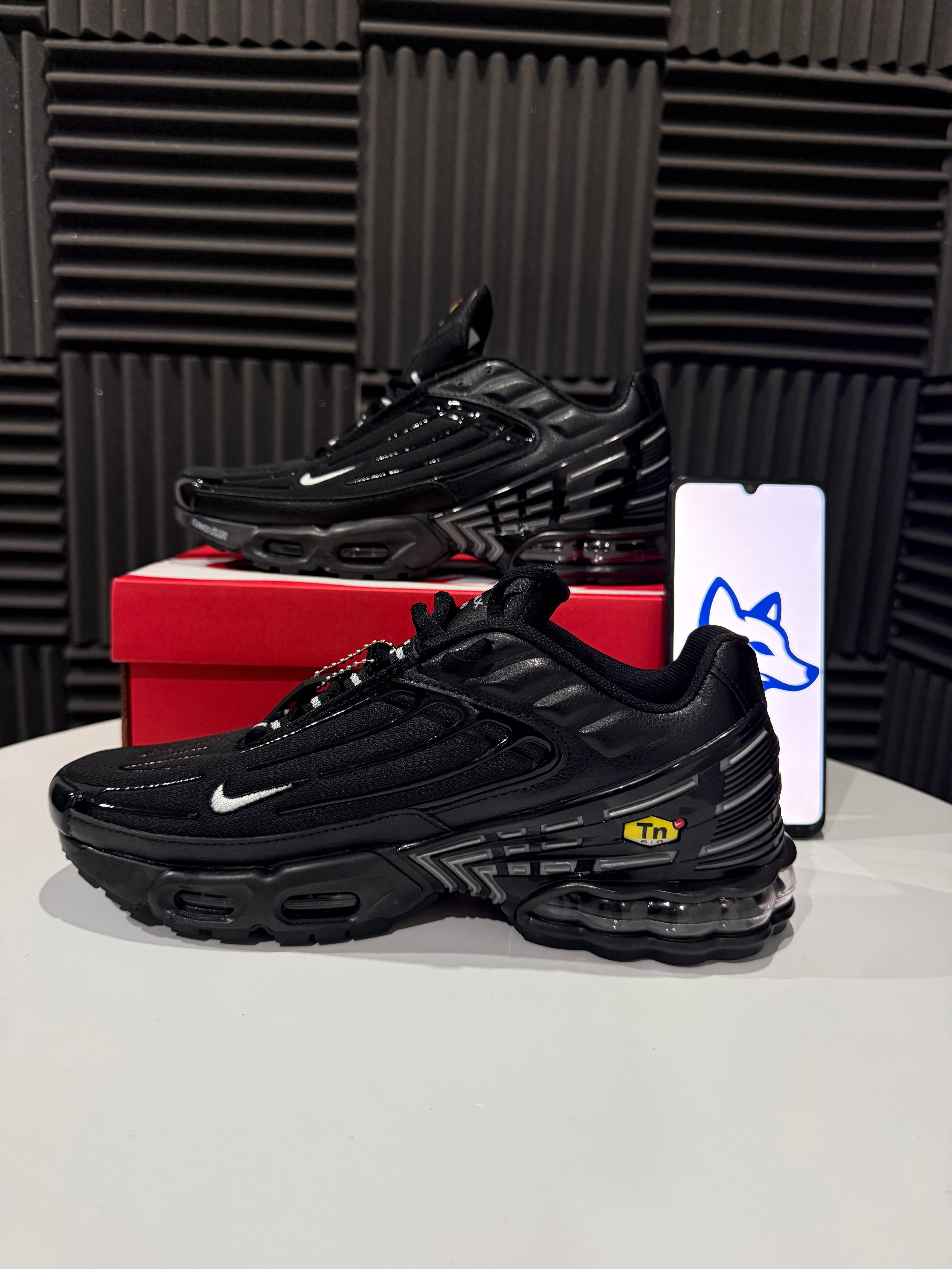 Nike Tuned Black