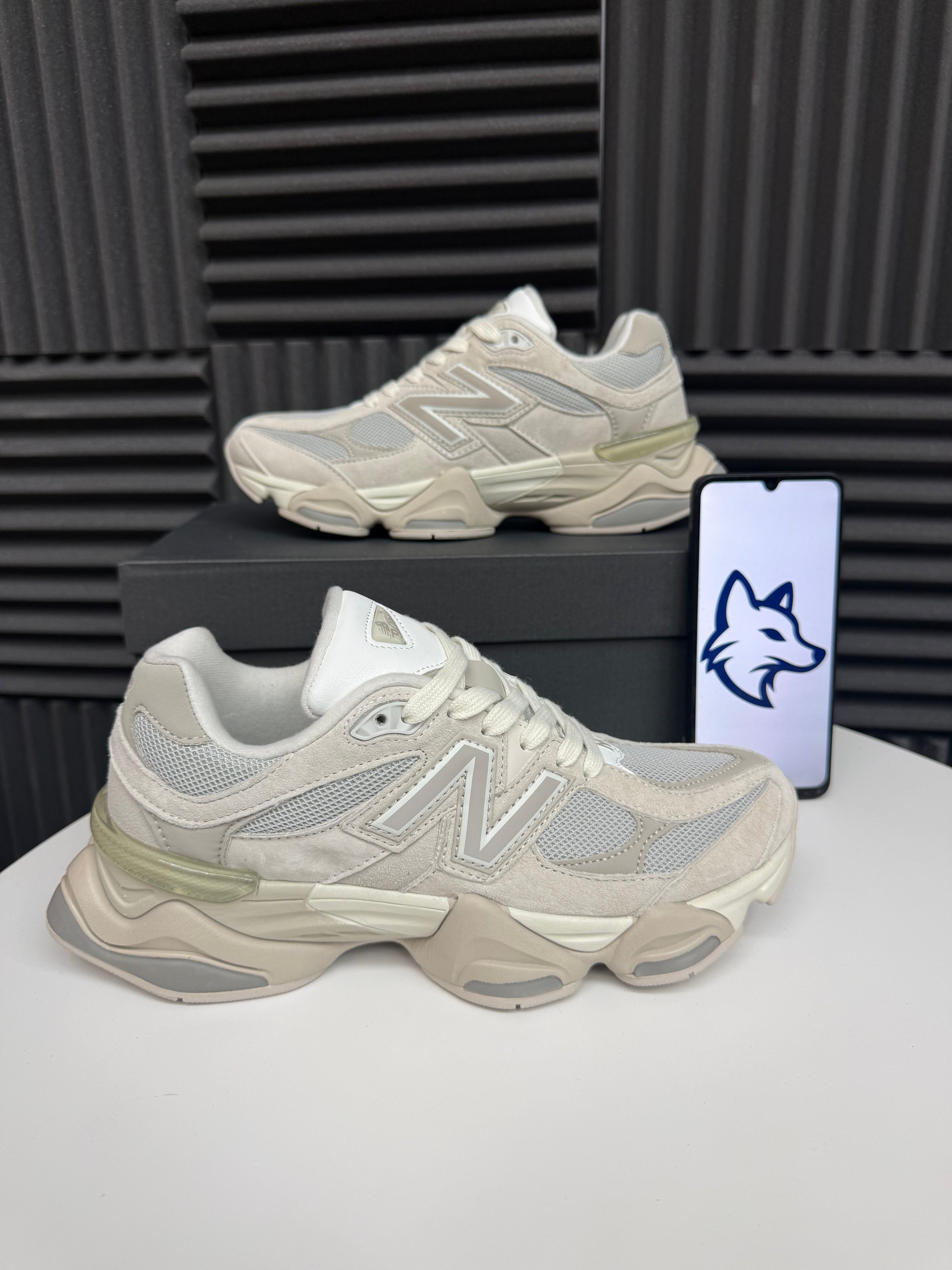 New Balance 9060