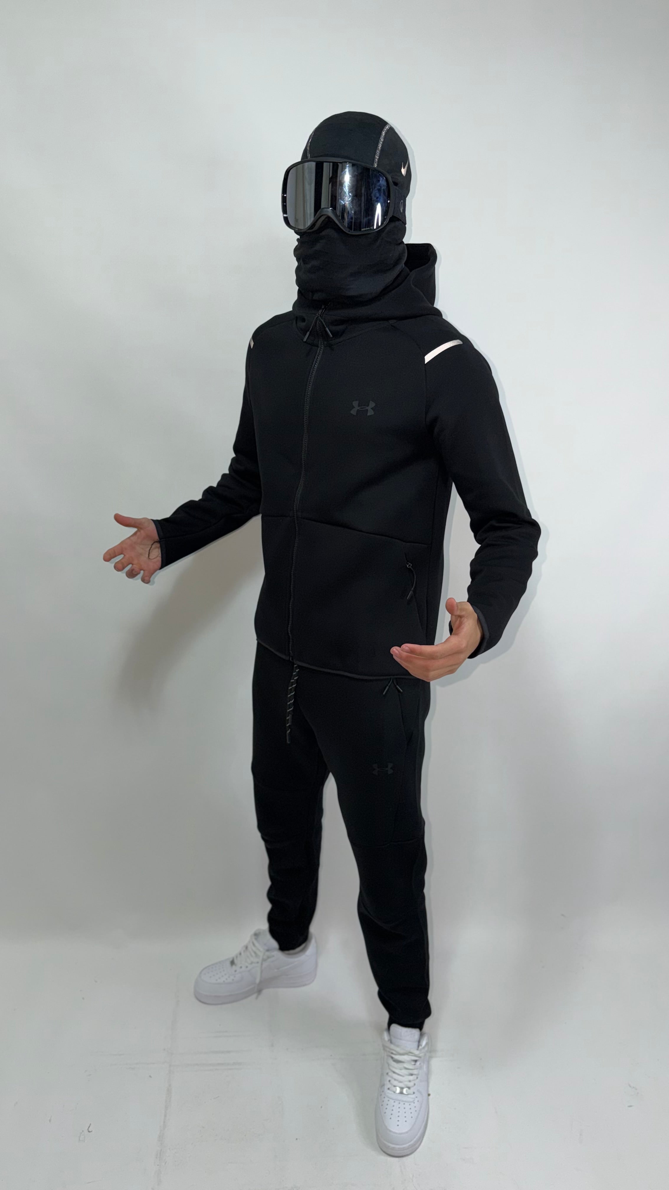Under Armour Black