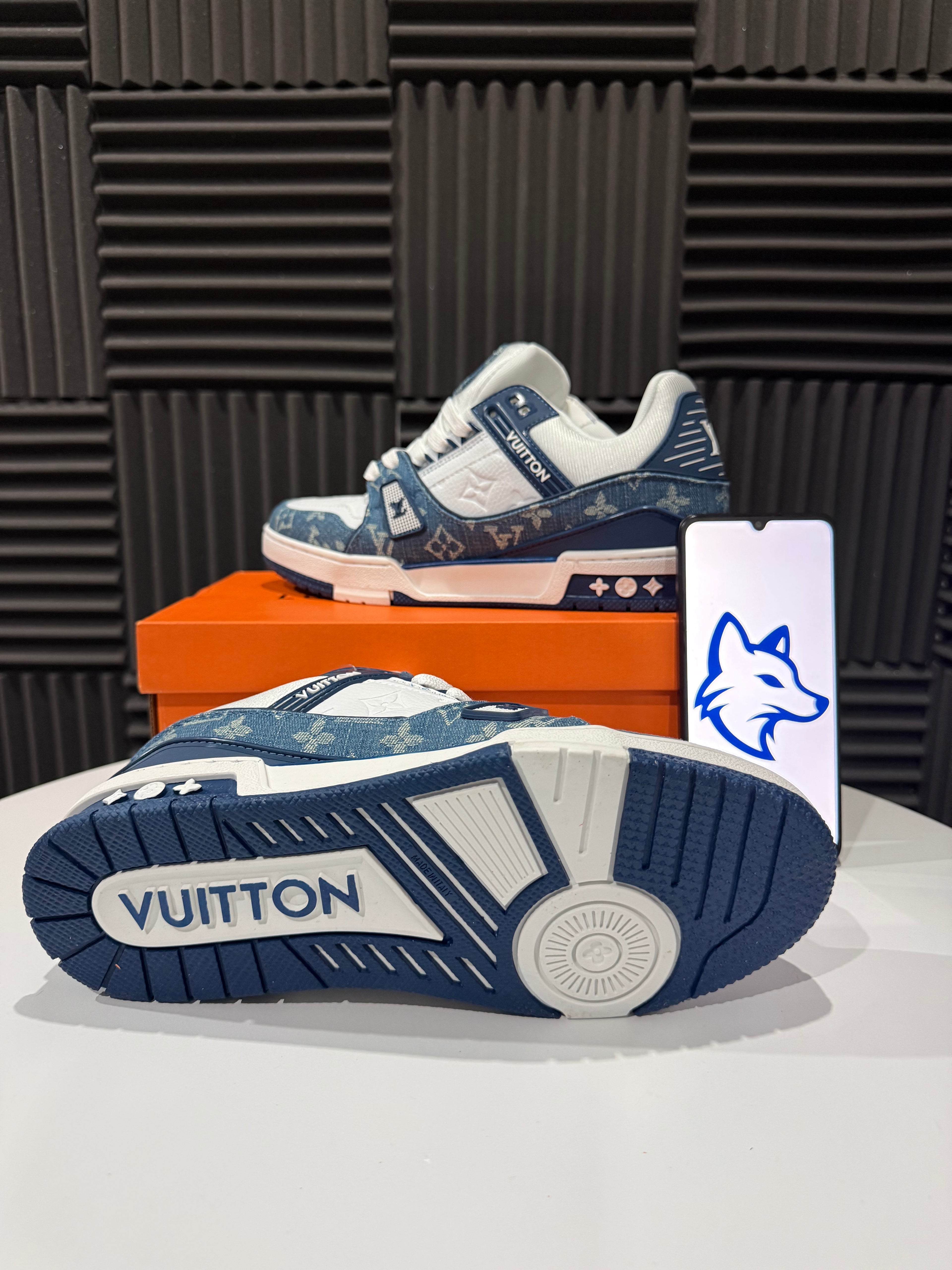 LV Trainer Blue&White