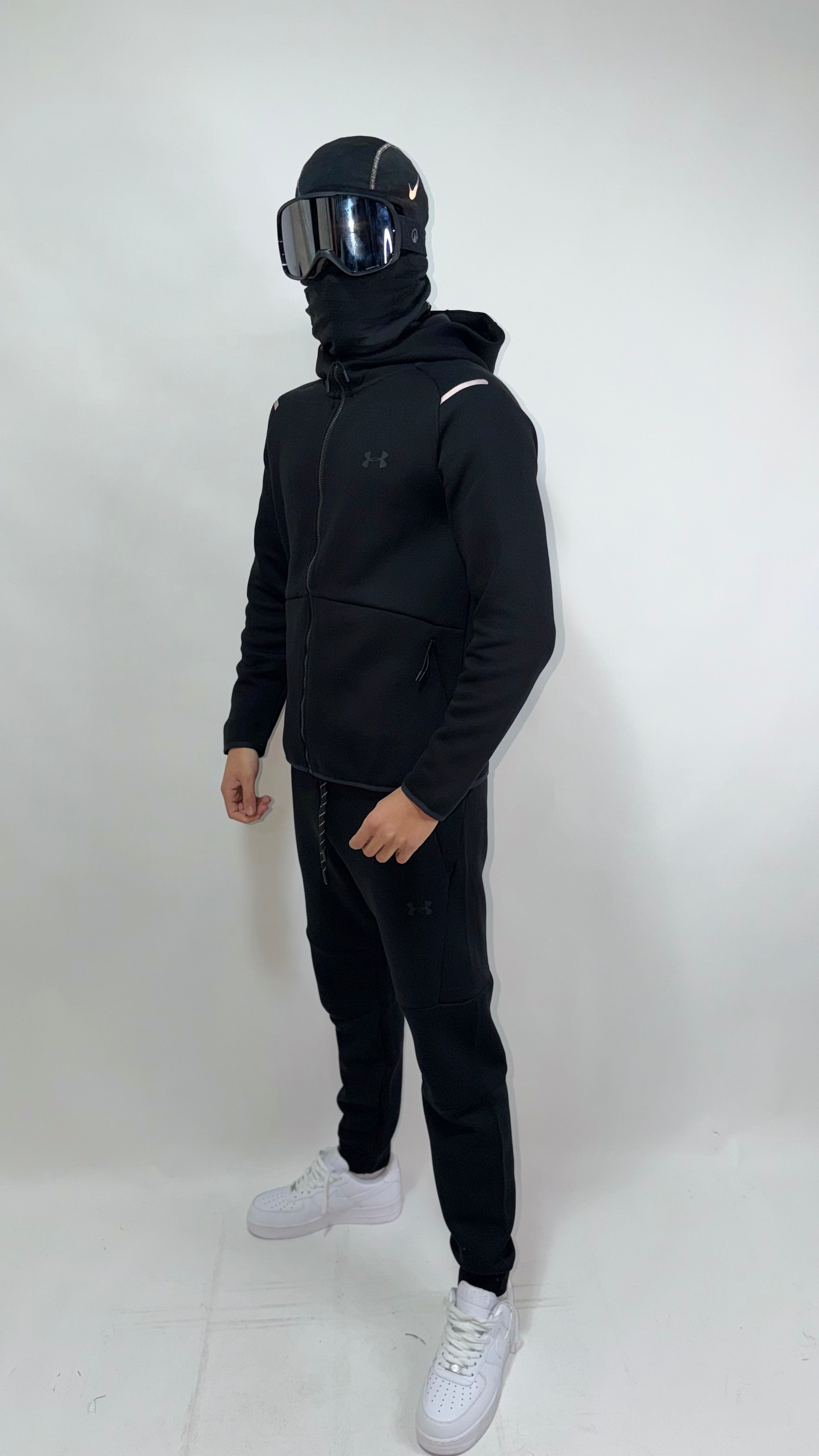 Under Armour Black