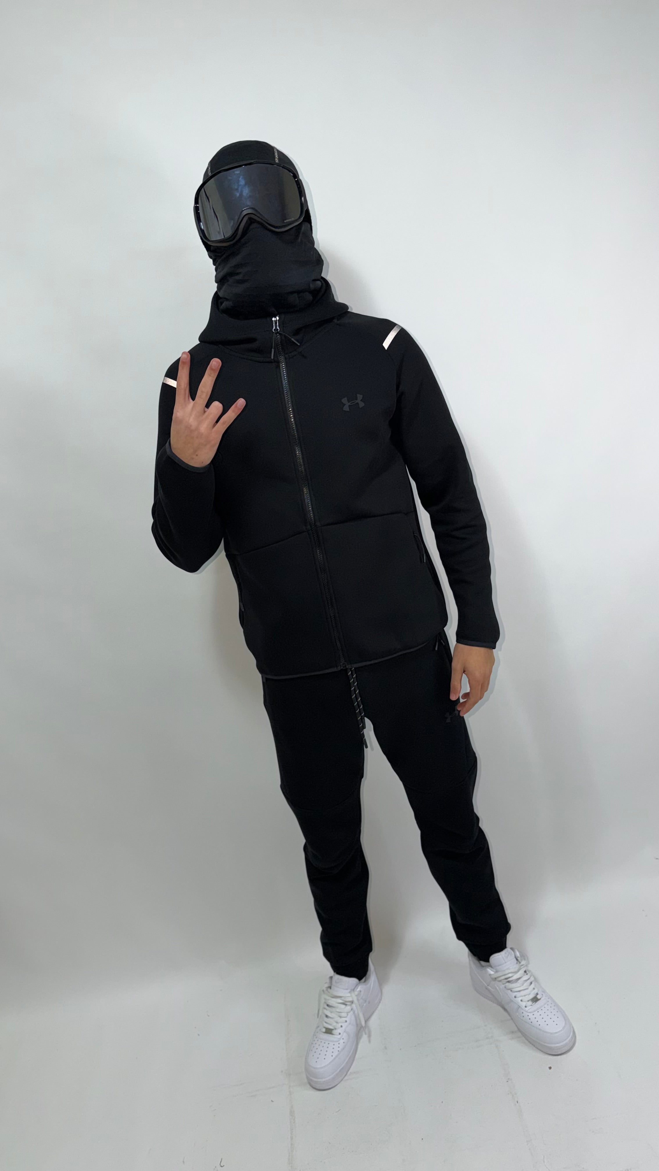 Under Armour Black