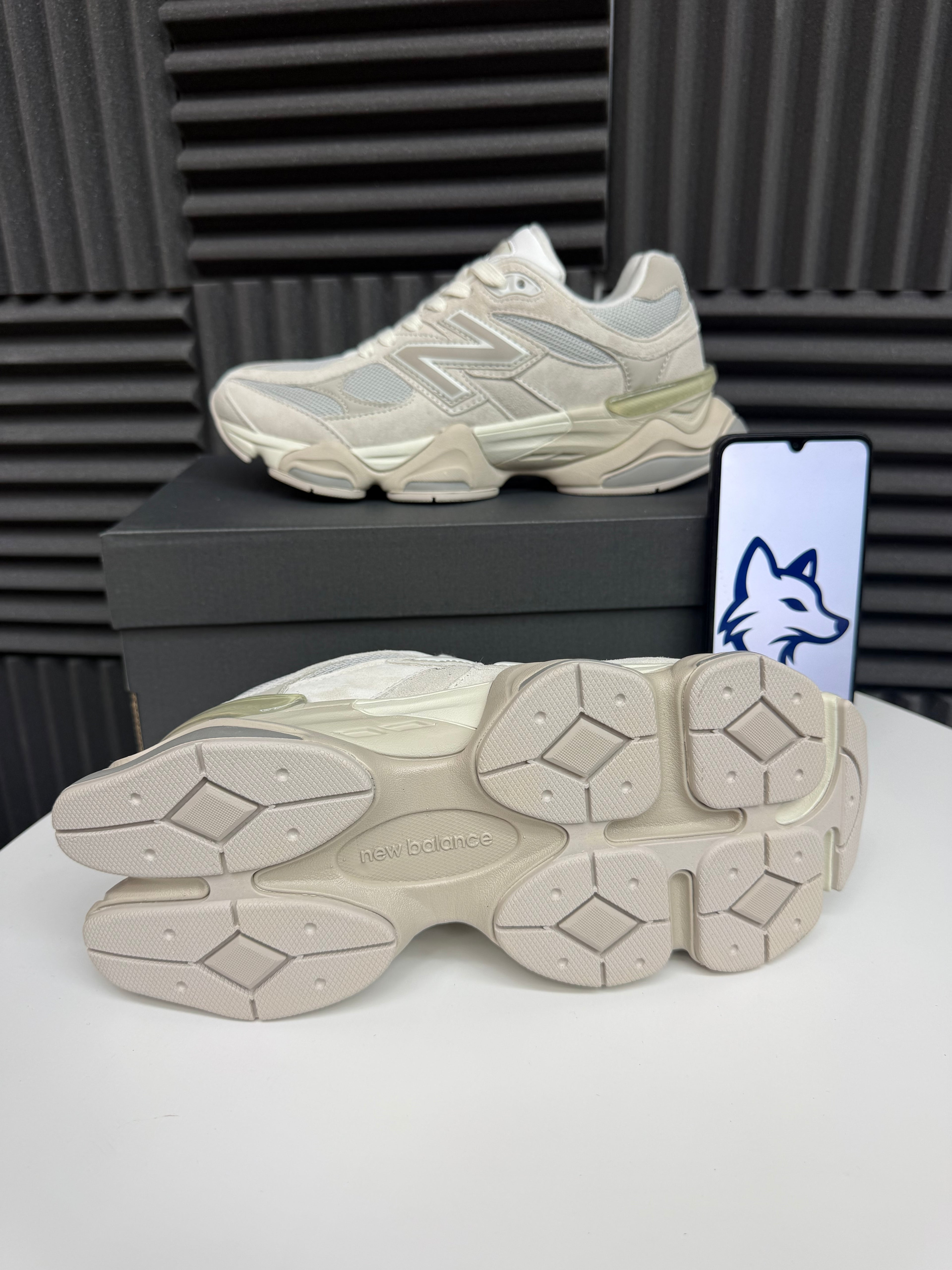 New Balance 9060