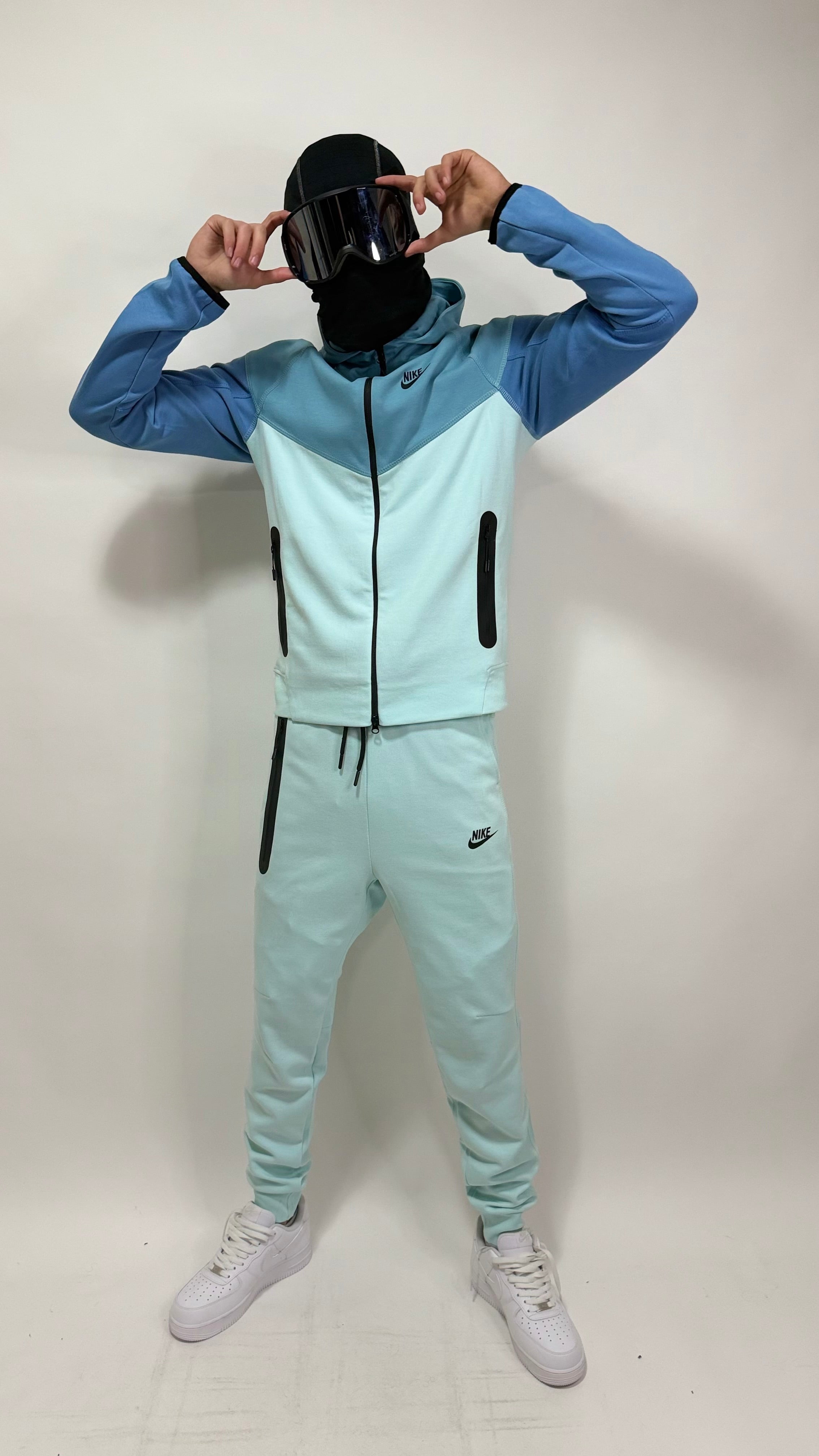 Nike Tech azul