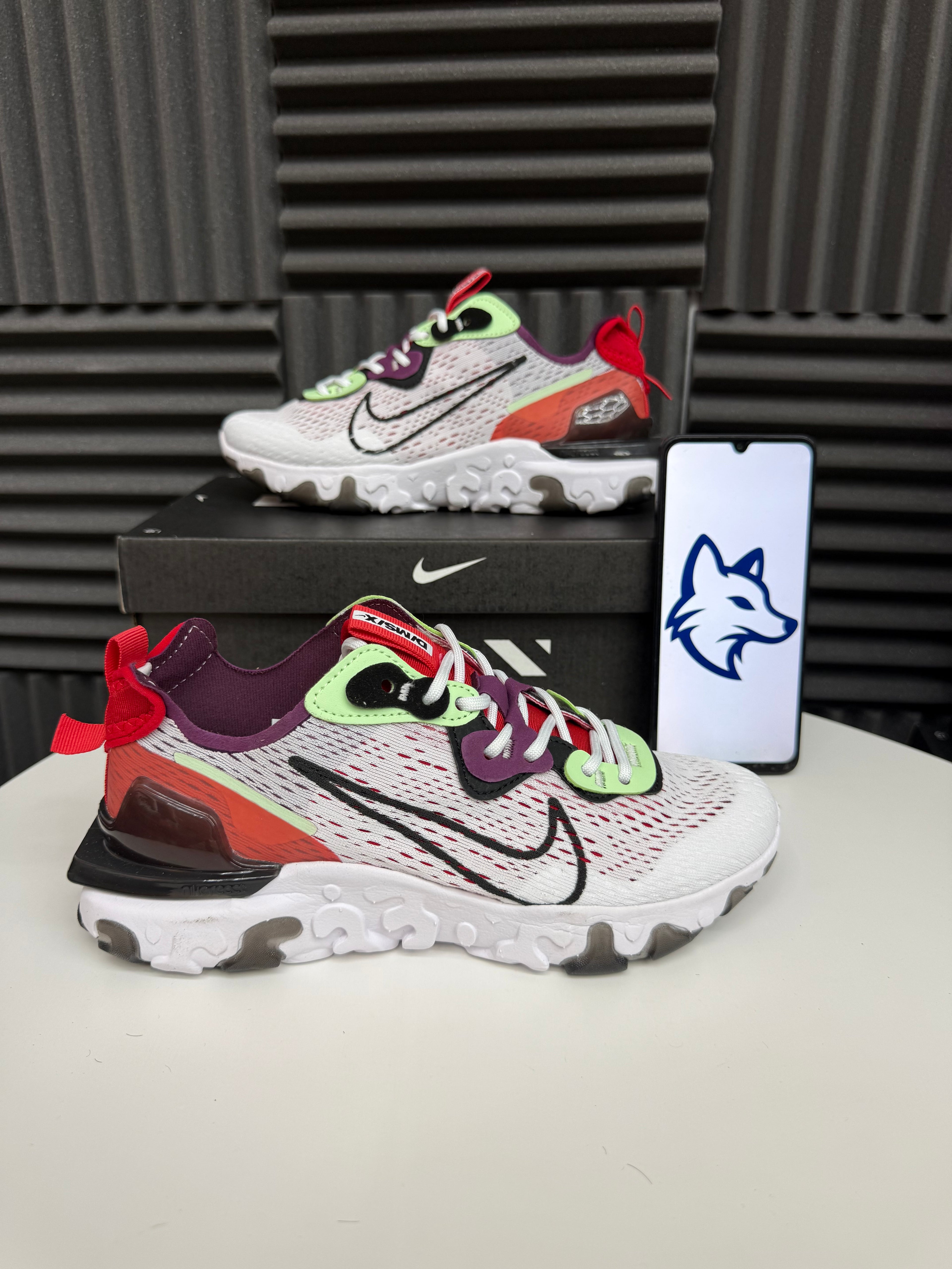 Nike React