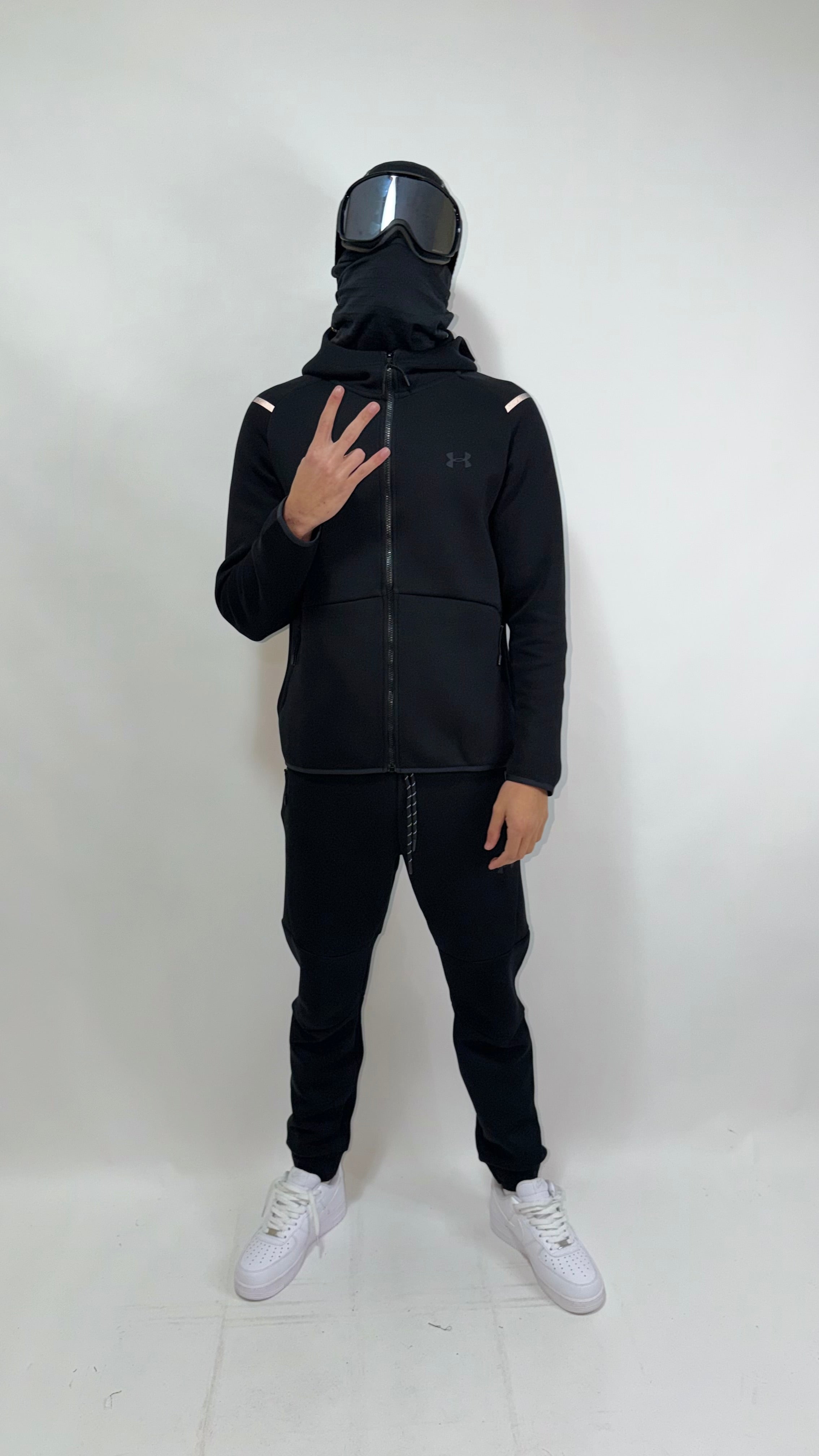 Under Armour Black