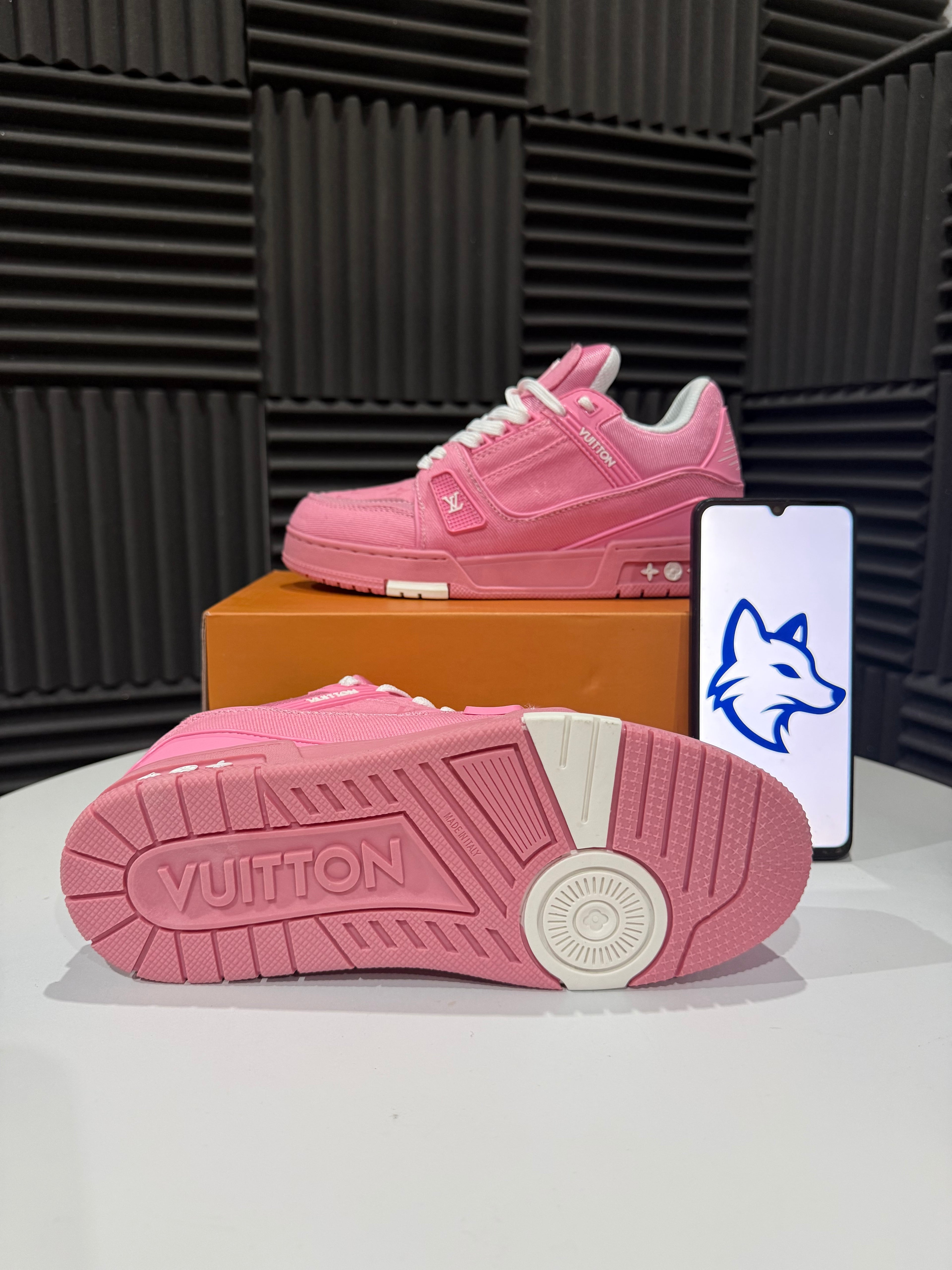 Louis Vuitton Trainer Rosa
