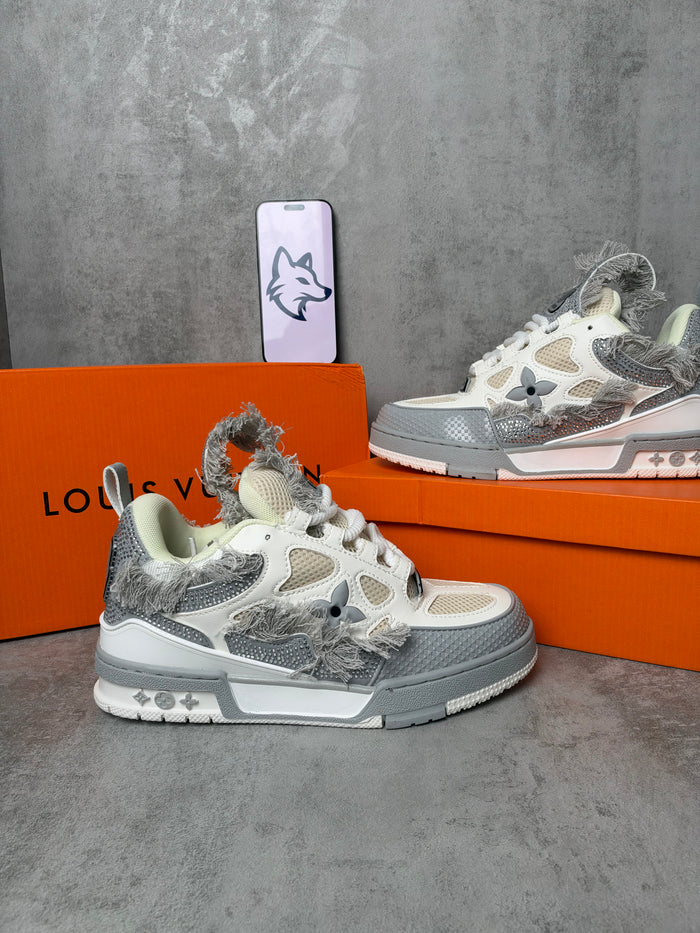 LV SKATE GRIS PERLADO