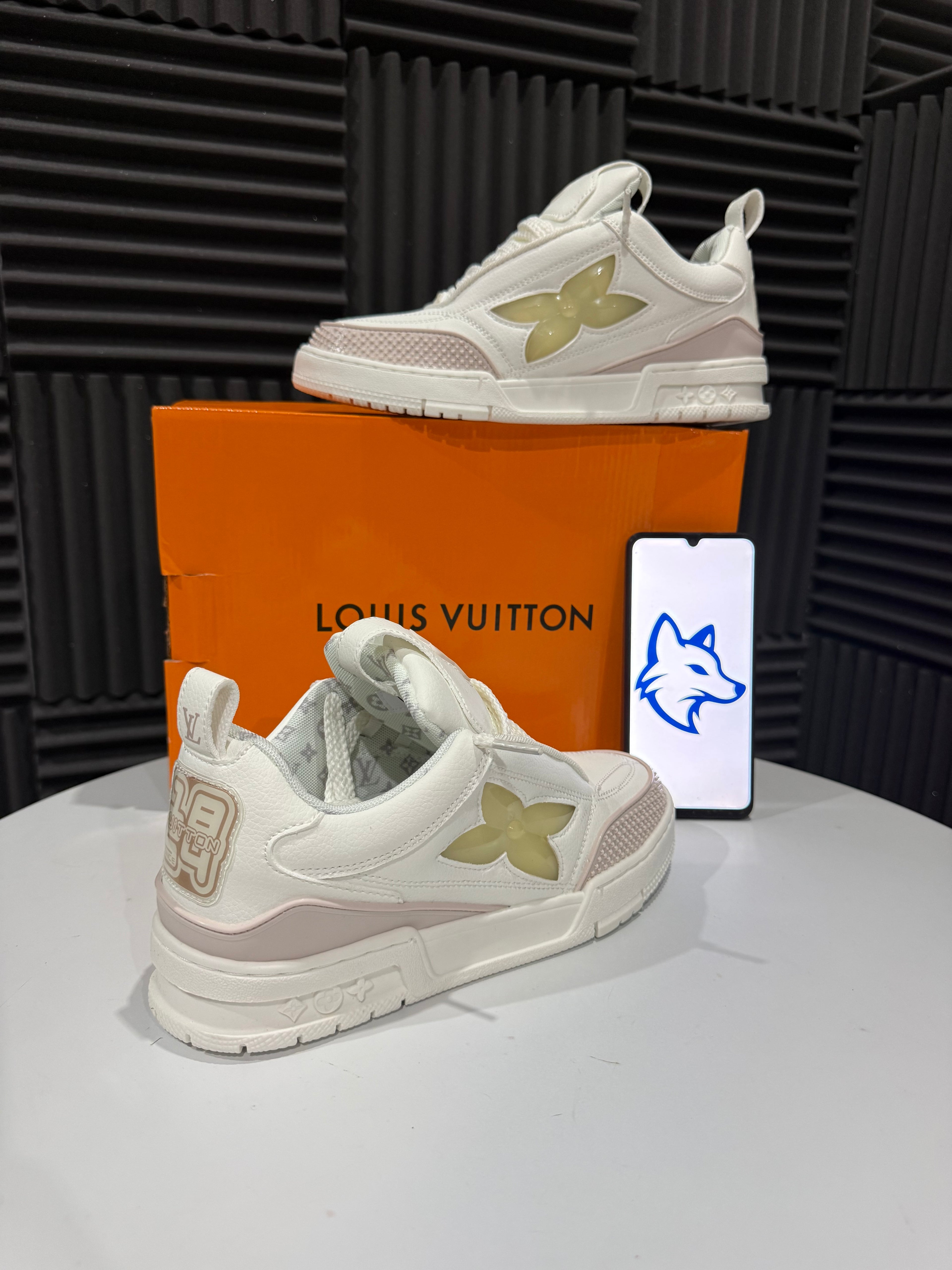 LV Skate Beige