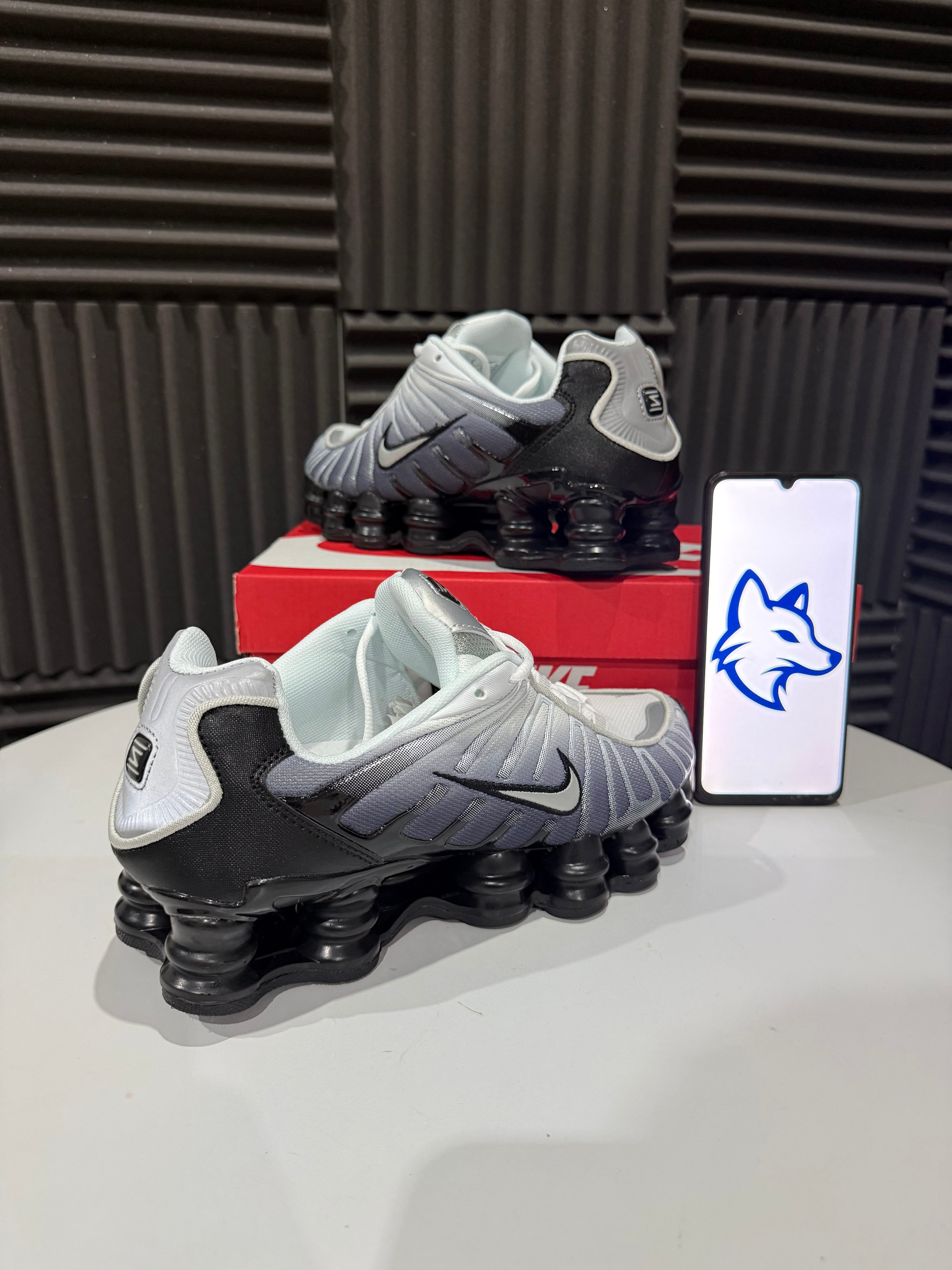 Nike Shox TL Gris