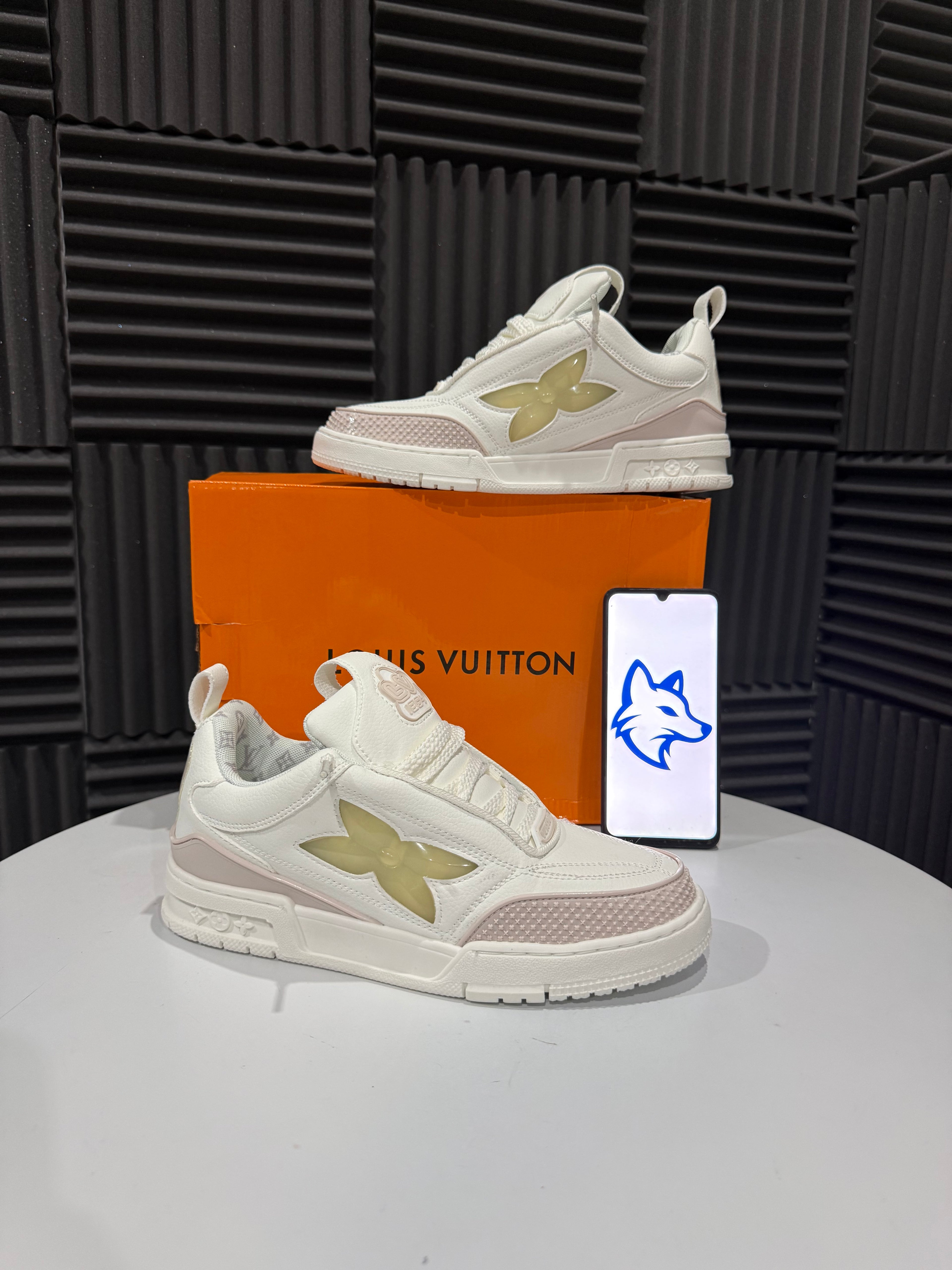 LV Skate Beige