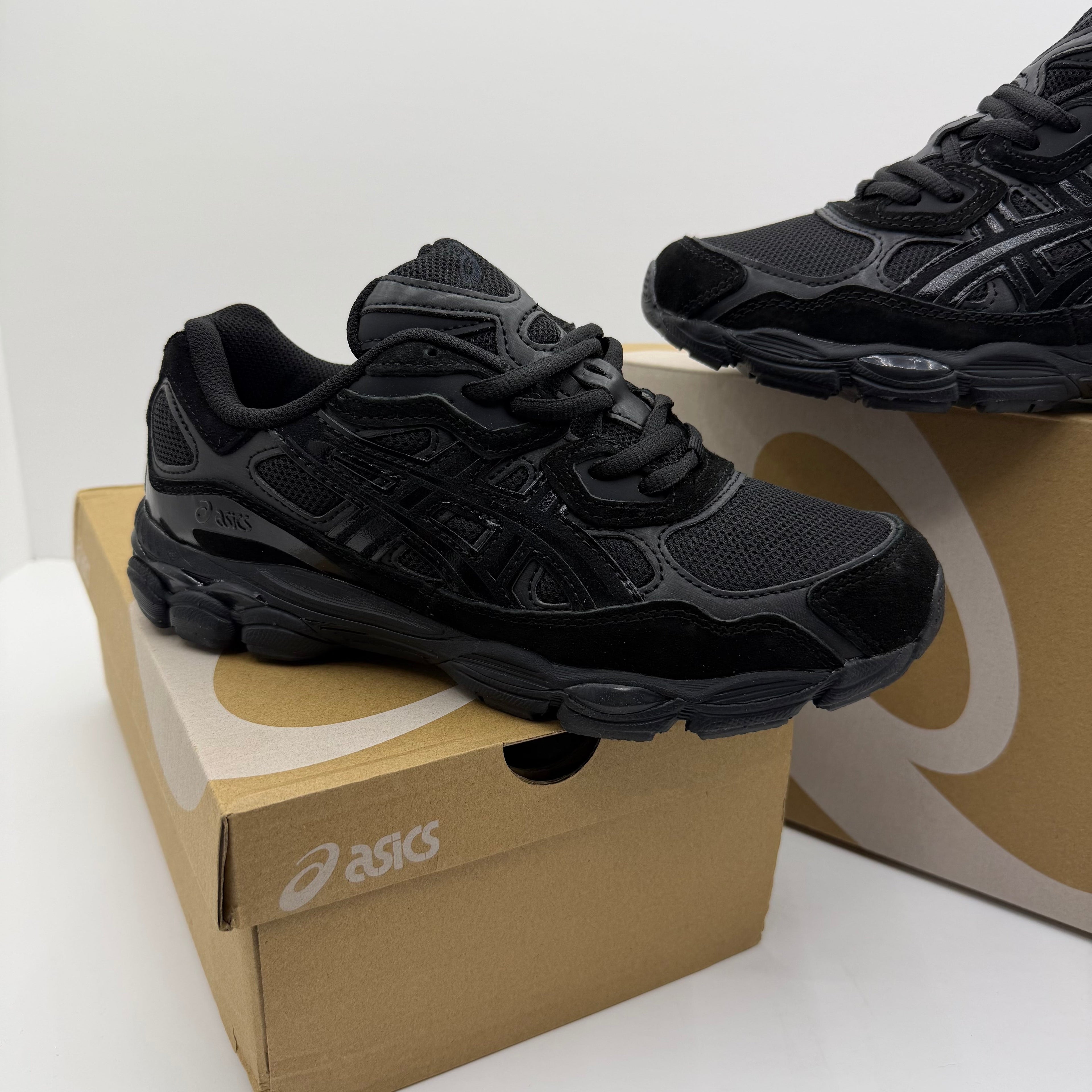 Asics Gel Black