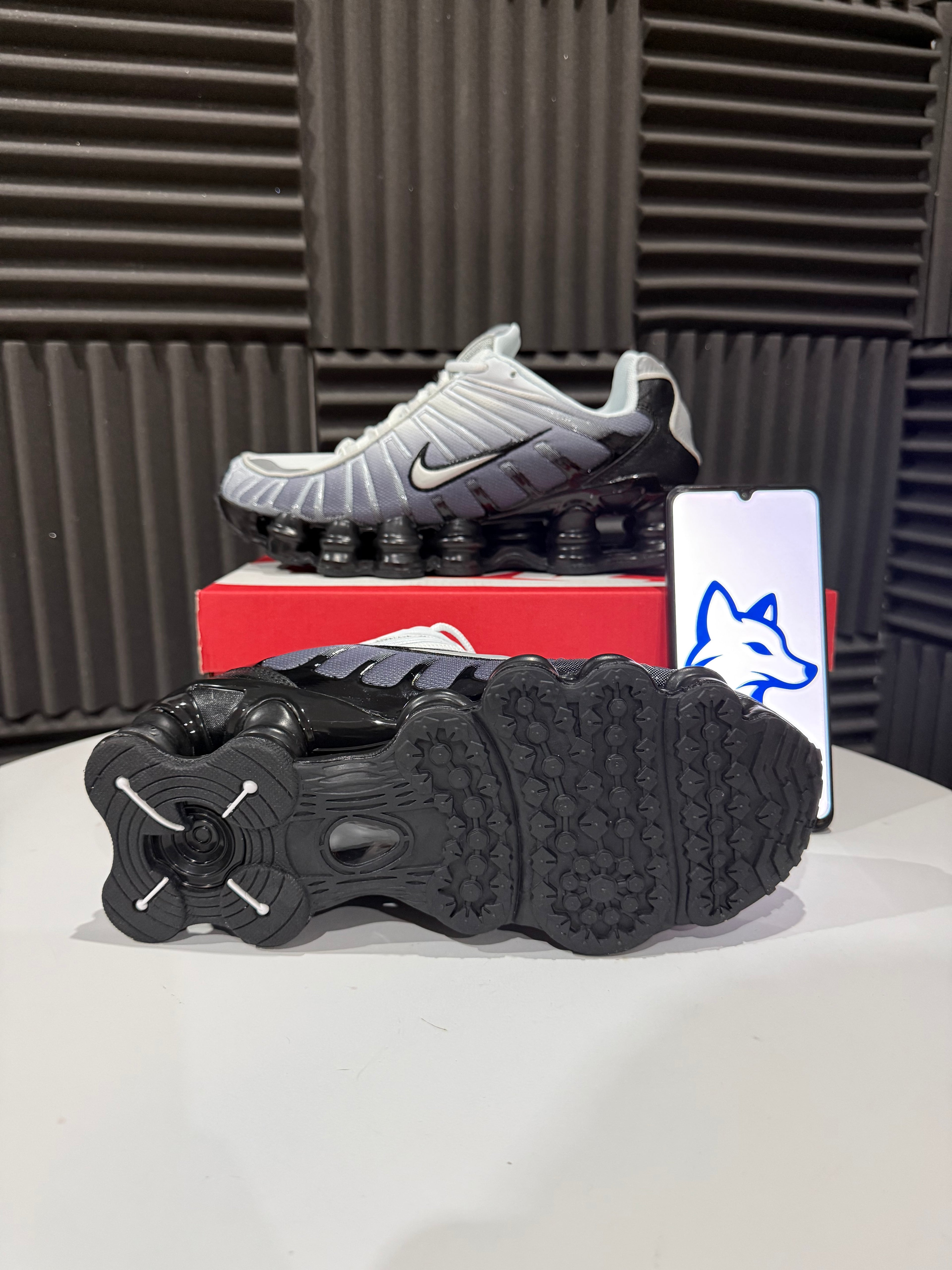 Nike Shox TL Gris