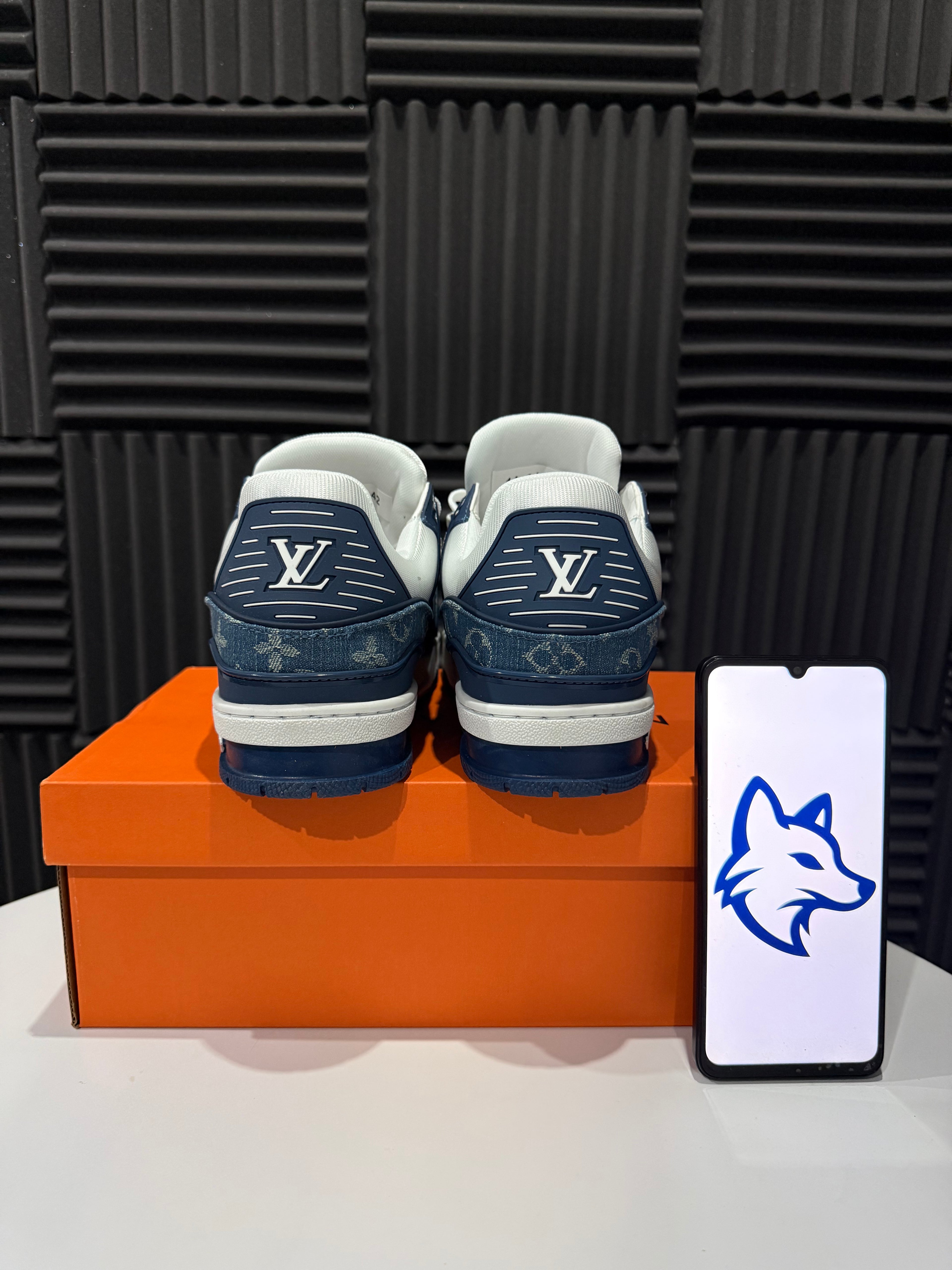 LV Trainer Blue&White