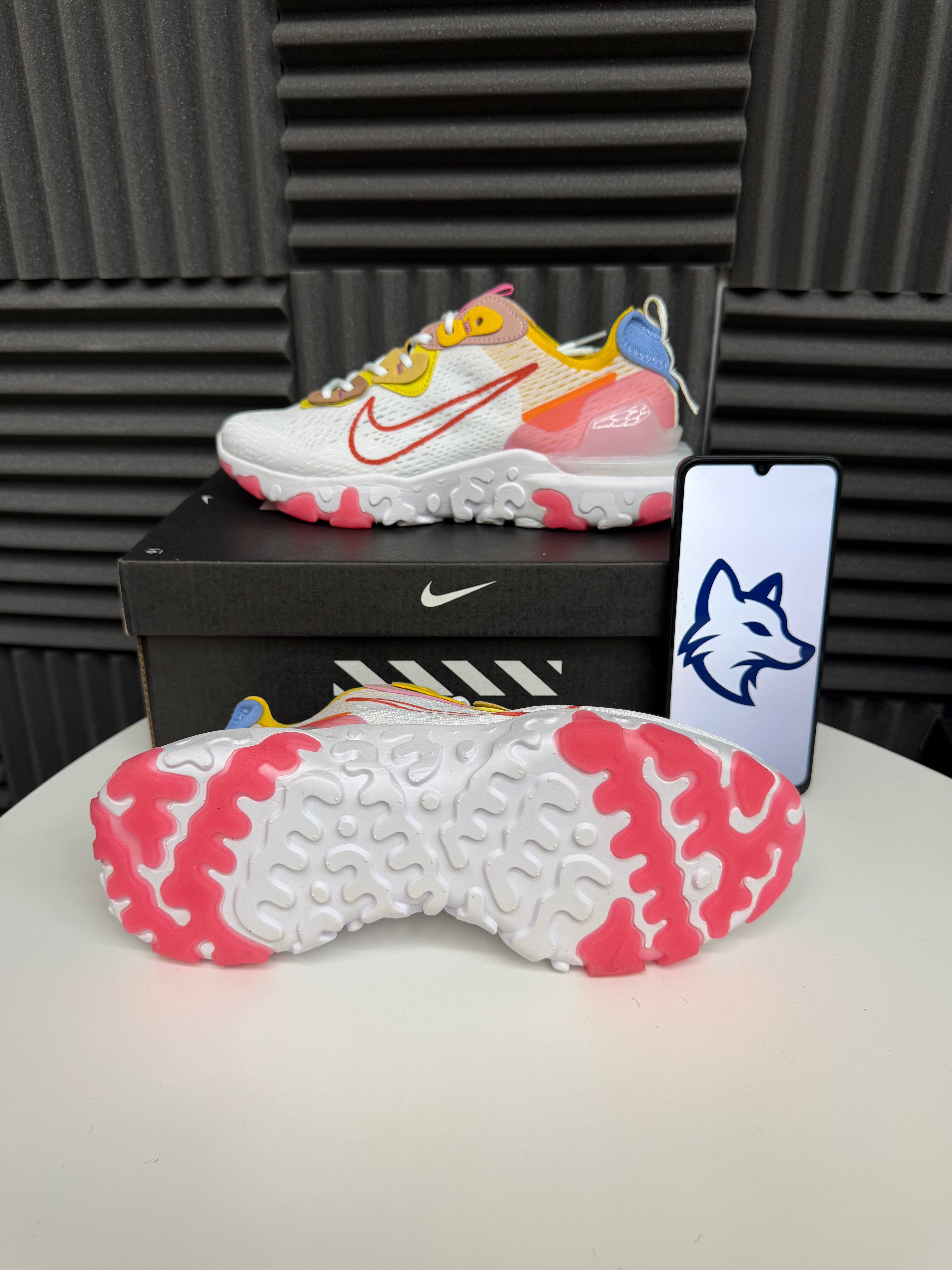 Nike React