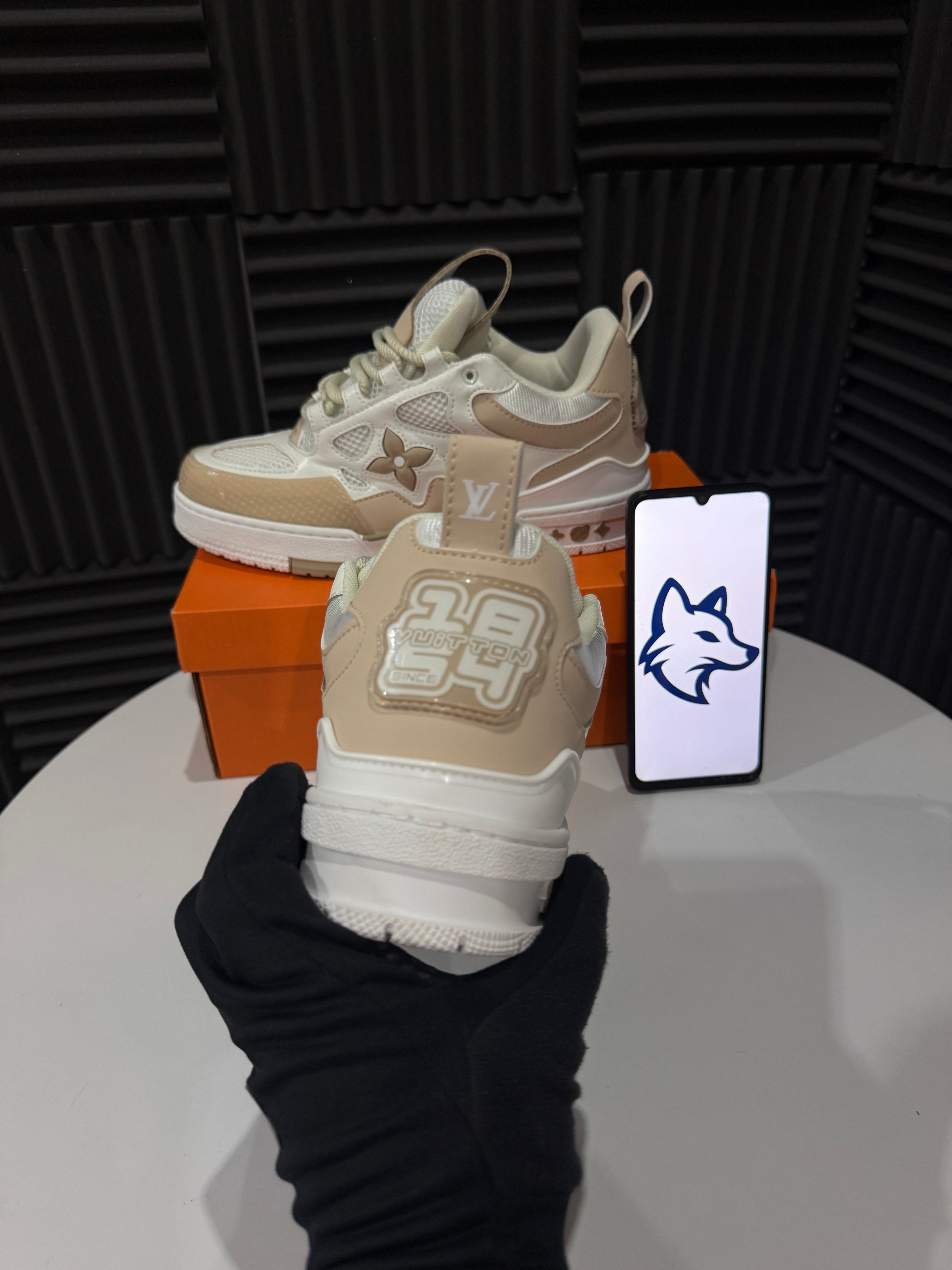 LV Skate Beige
