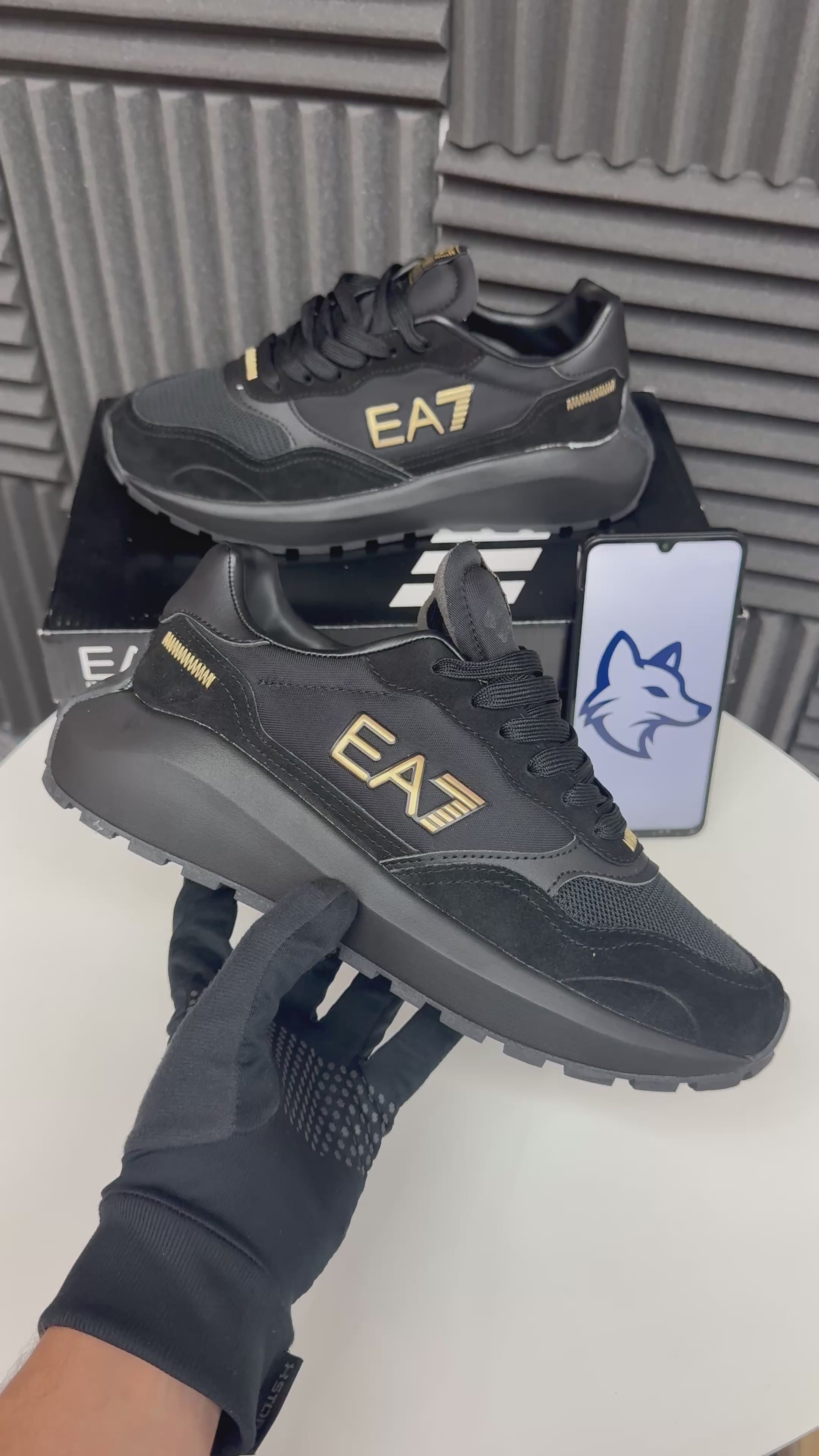 EA7 Negro Dorado
