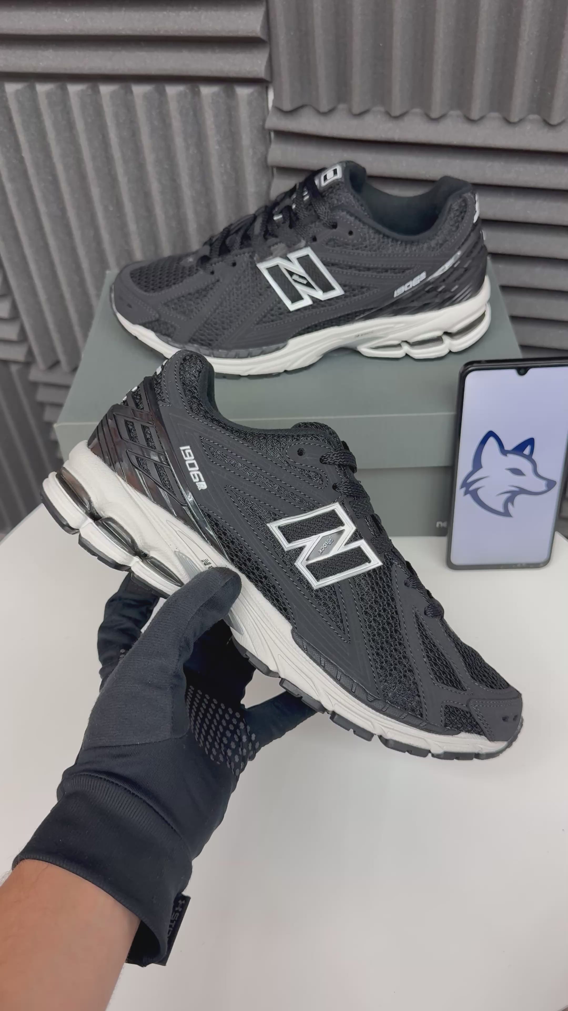 New Balance Negra Blanca