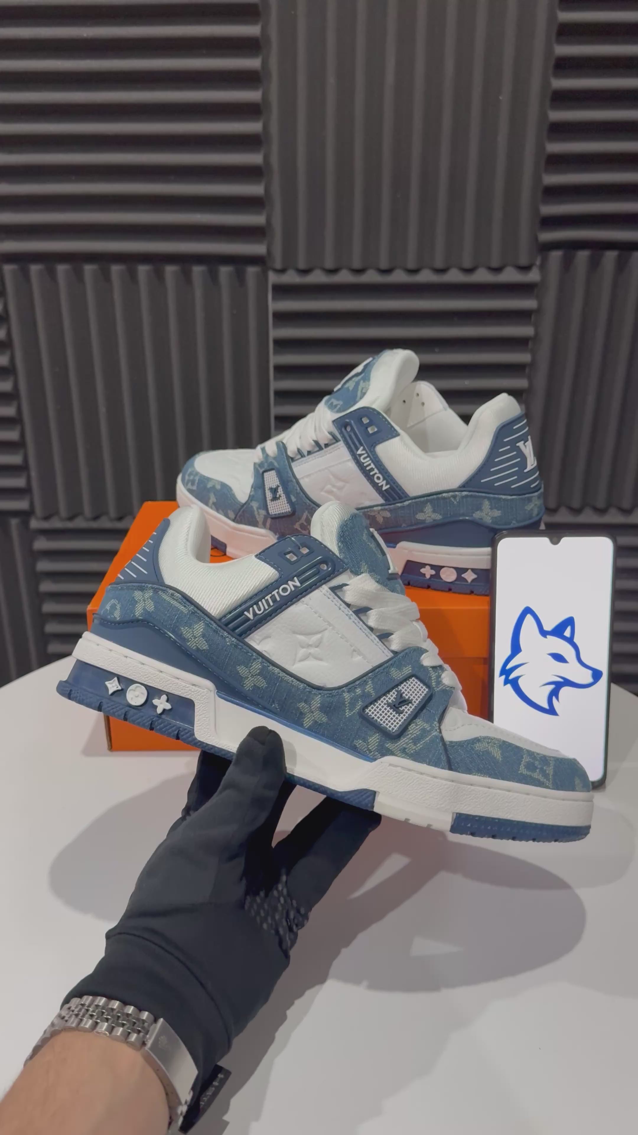 LV Trainer Blue&White