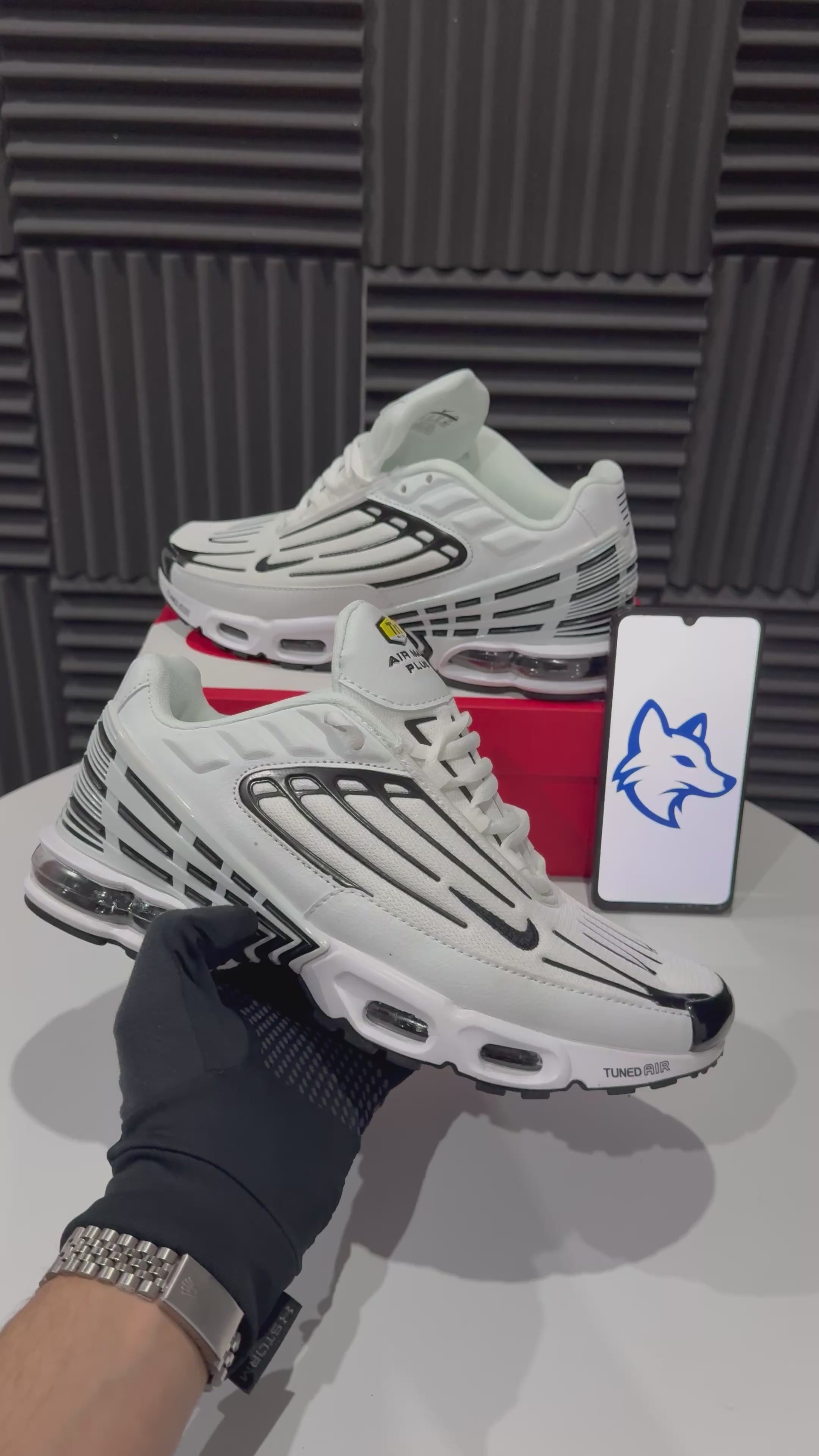 Nike Tuned White&Black